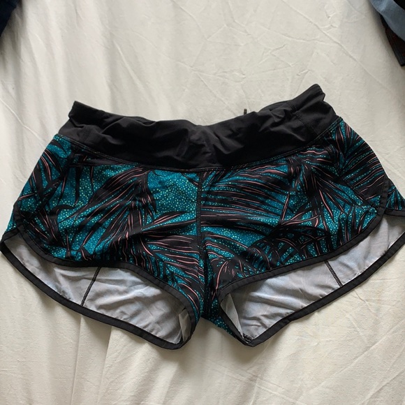 Lululemon speed short size 6